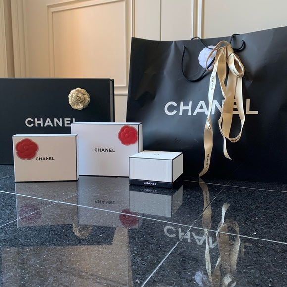 Chanel boxes, large, medium, small - Picture 4 of 5